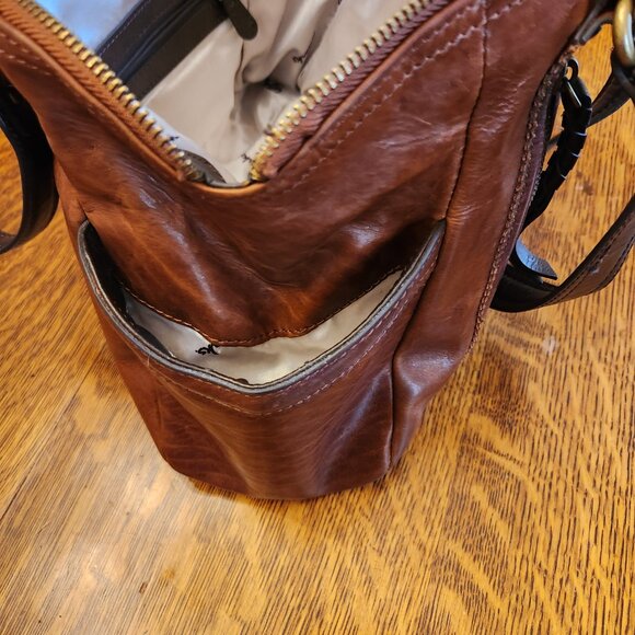 Large Clarks Purse - Picture 4 of 9